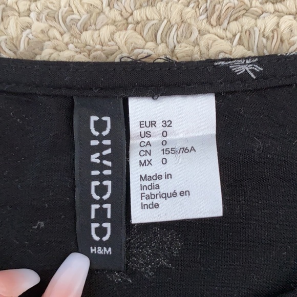 H&M tank top - Picture 2 of 3